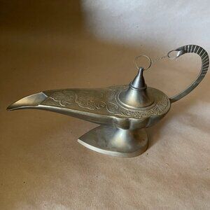 Vintage Brass Aladin Genie Oil Lamp